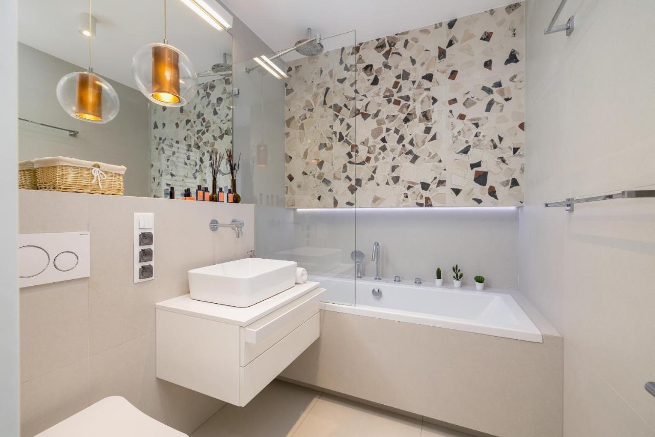 Vetulaniego Apartment With Air Conditioning & Parking By Renters Prestige Kraków Zewnętrze zdjęcie